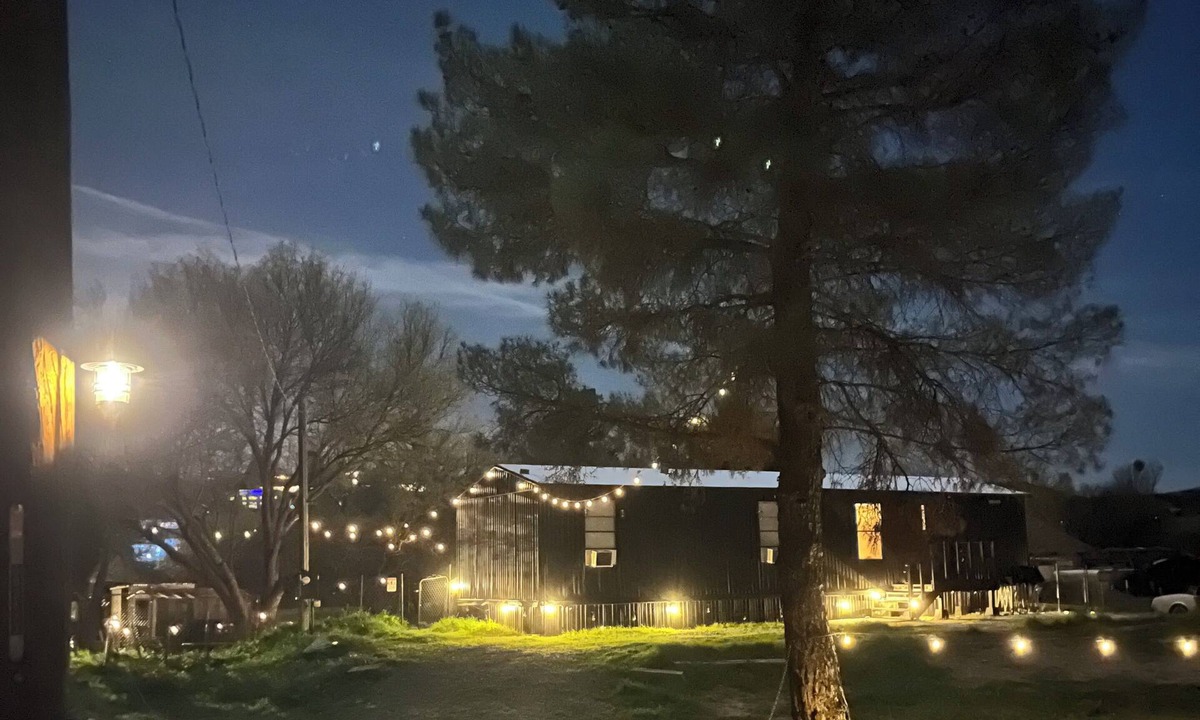 Cordes Lakes House | #1 Voted Retreat; Arcosanti 2 Miles, Sedona 44 Miles