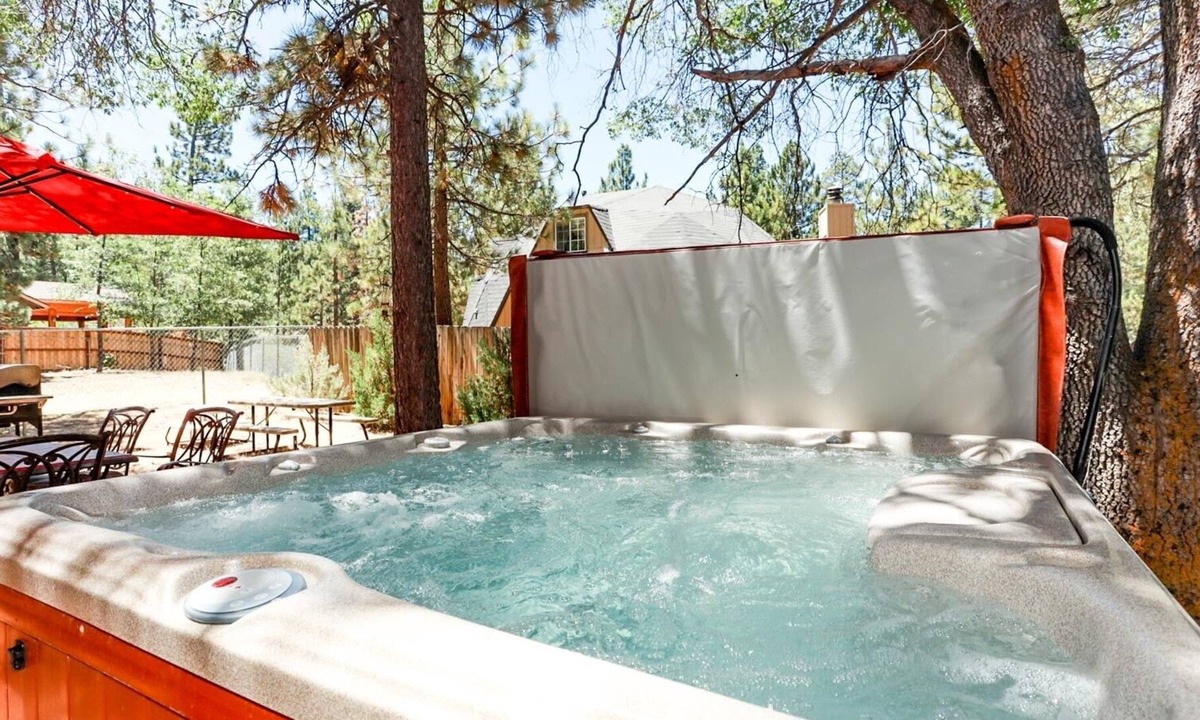 Summit Estates Cabin | 1931 - Mountain Adventure 3 Bedroom Home by RedAwning