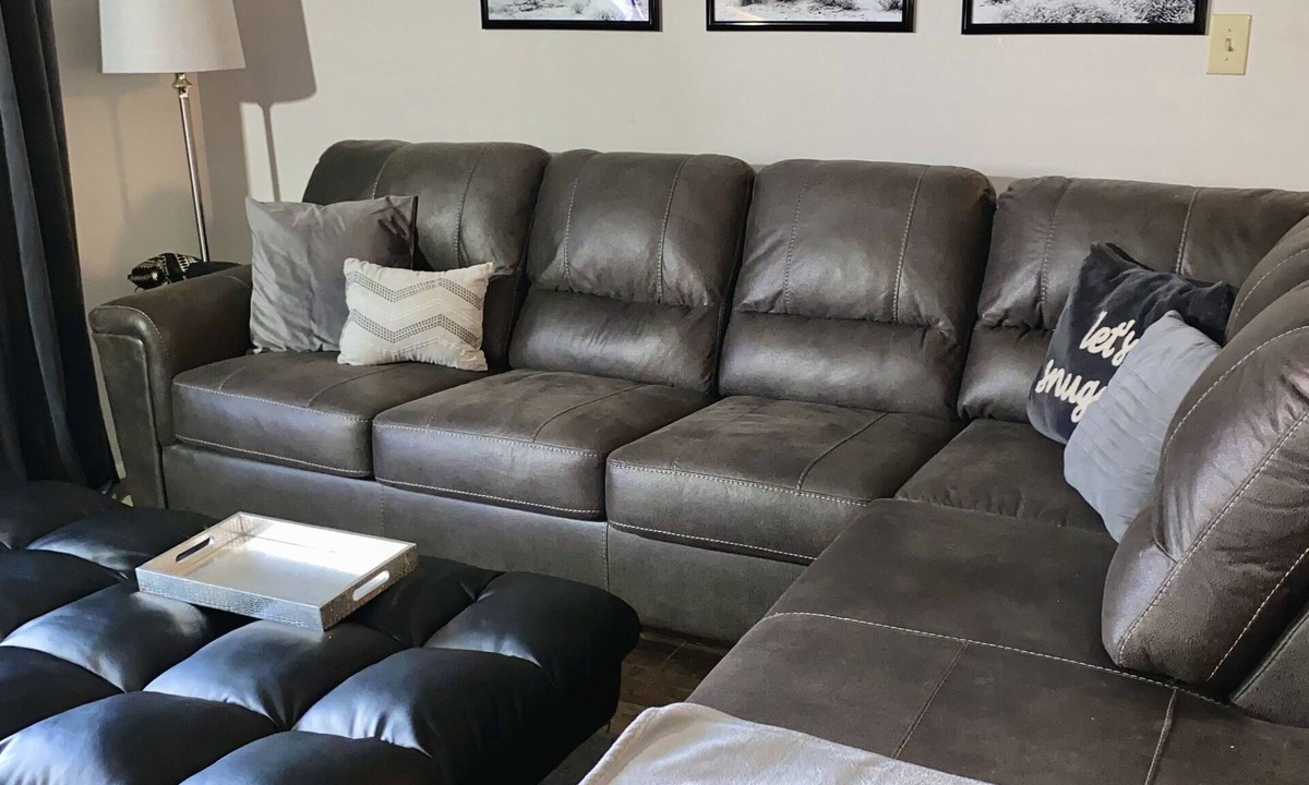 Mesa Grande Condo | 2 bed 2 bath near Tempe Marketplace with lots of bars, dining and entertainment!