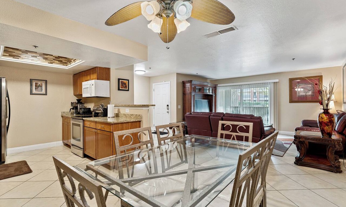 Las Vegas Condo | 3 Bedroom Condo