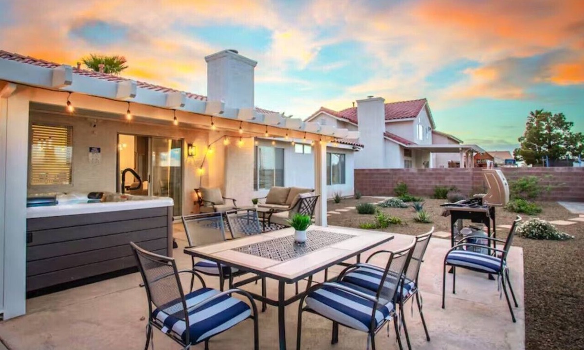 Highland Hills House | 3-bedroom Retreat with Gorgeous Back Yard/Hot Tub & Game Room!