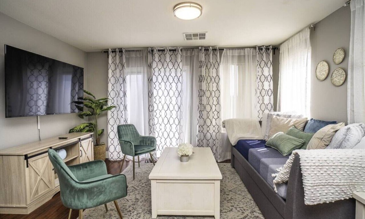 Rhodes Ranch House | 3BR Home Near Las Vegas Strip | Pet Friendly