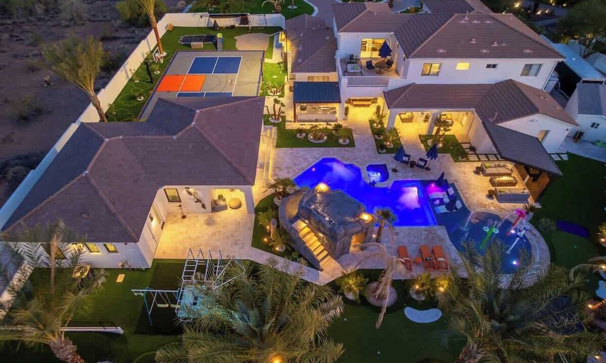McDowell Acres Villa | 4.5Milliondollar Estate+Waterpark+Picklebll+Casita