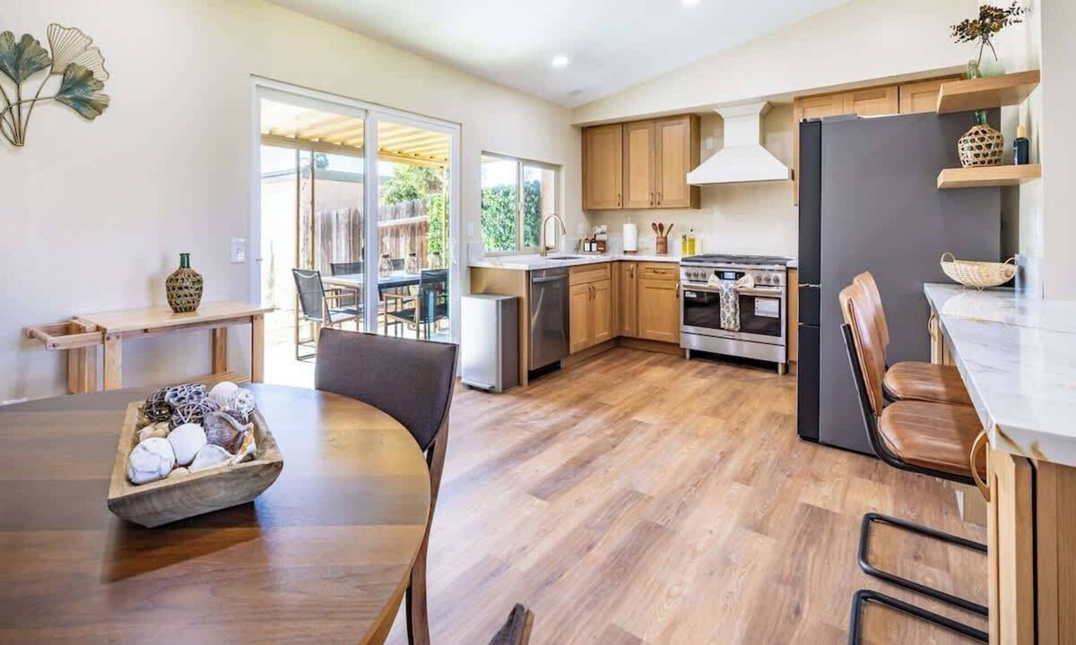 Riverside House | 4BR Courtside Oasis | Shared Pool & Fenced Yard