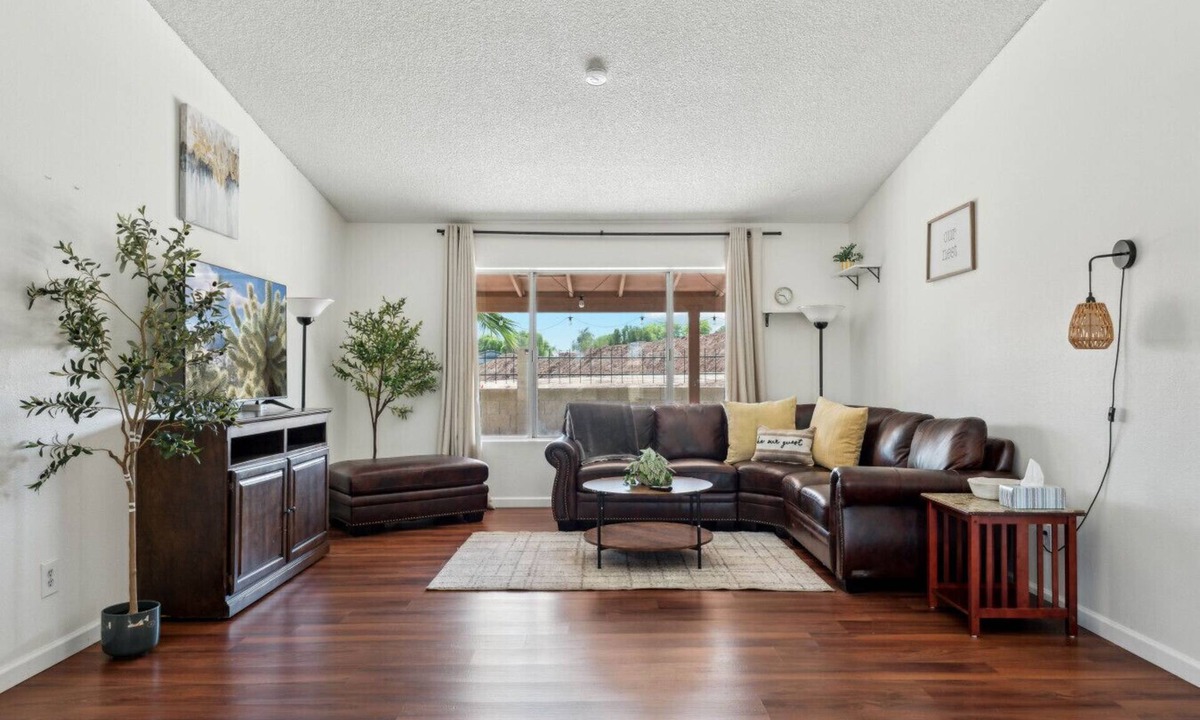 Villa De Paz Apartment | 4BR Pet-Friendly Home – 5 Mins to State Farm & Westgate