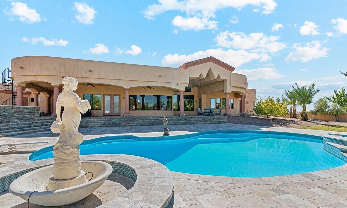 Pinnacle Peak House | 5,000 SF Estate on 2 Acres - Pool, Hot Tub, Pickleball & Mountain Views