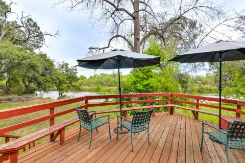 Oroville House | 5 Mi to Lake Oroville: Huge Riverfront Home!
