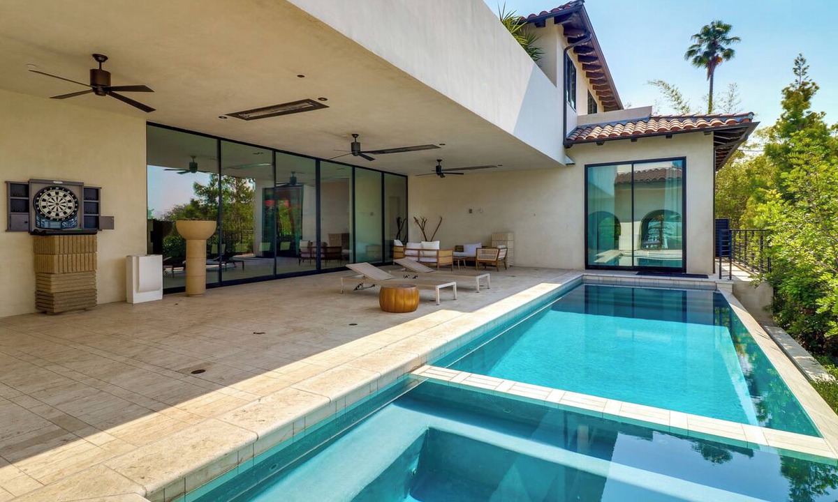 Hollywood Dell House | 6,000-Sq-Ft Hollywood Hills Home w/Pool, Hot Tub