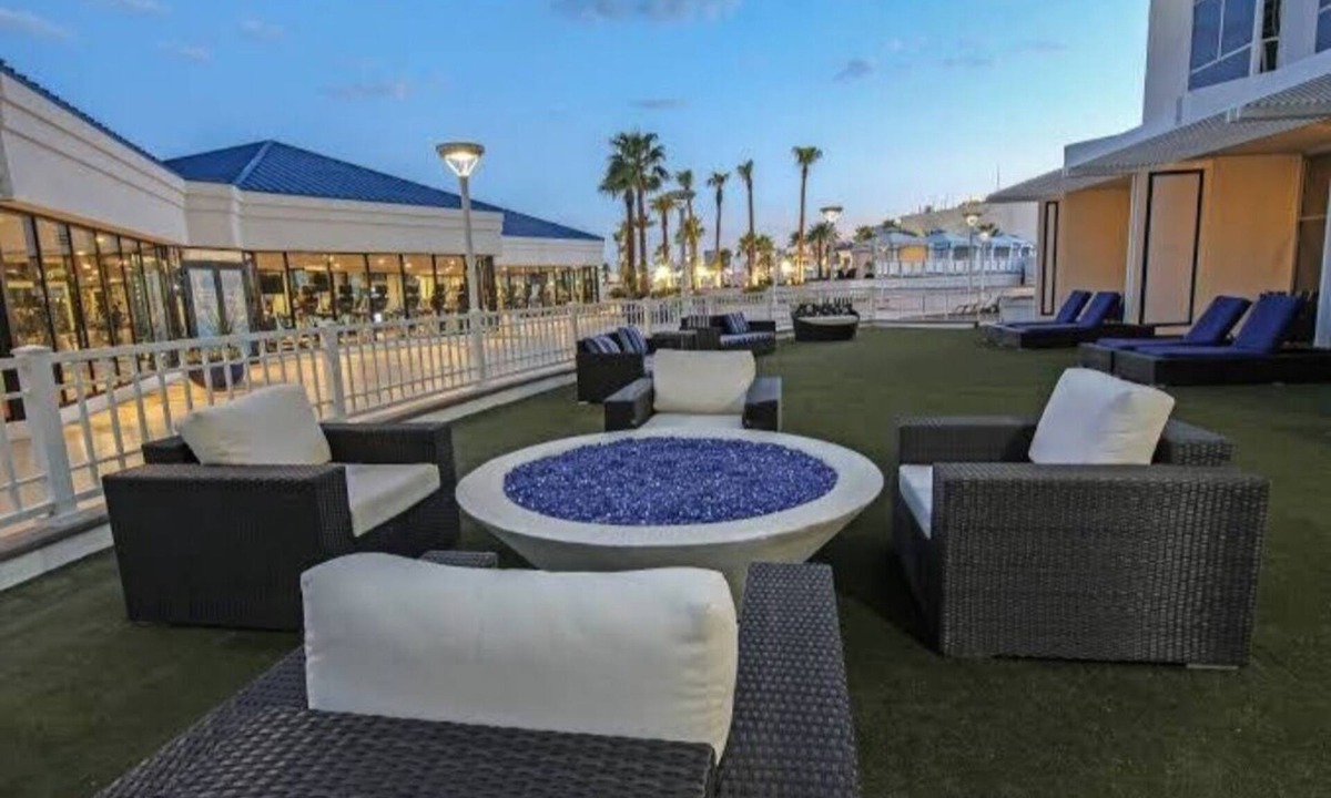 Las Vegas Apartment | 900 sq ft one bedroom villa minutes away from the Las Vegas strip Pet Friendly!