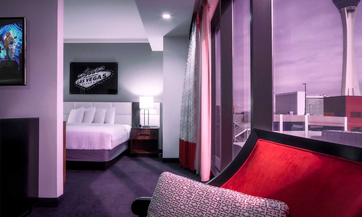 Gateway District Hotel | Ahern Hotel Las Vegas