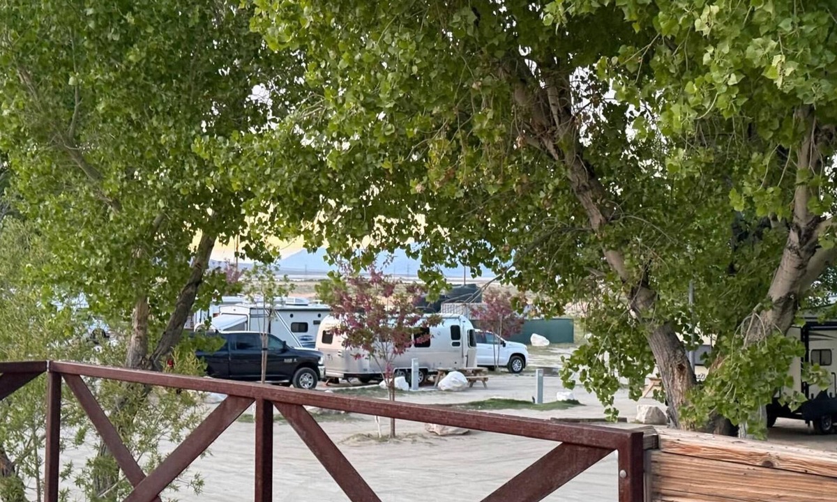 Olancha RV Rental | Alabama Hills, Lakeside RV Campsite #12