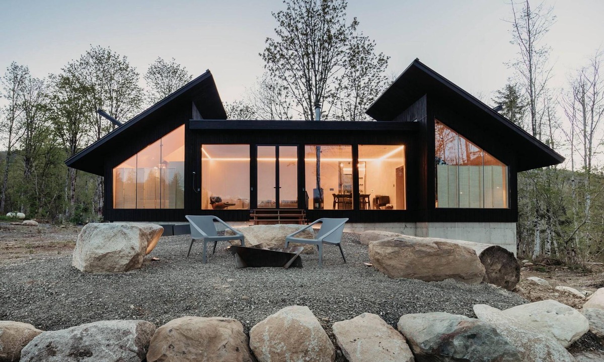 Cascade West Cabin | Amazing Falls Cabin - The Refuge at Kulshan