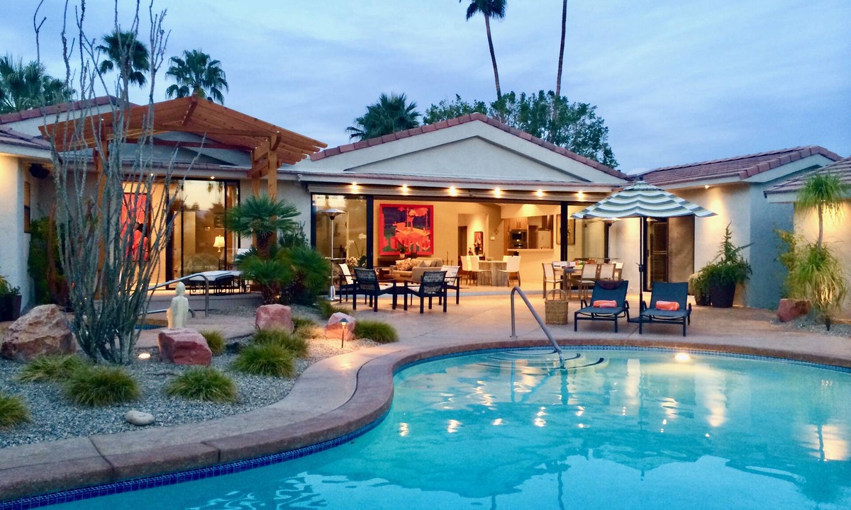Vista Las Palmas House | Artsy, 5BR-5BA Luxury Old Las Palmas Tennis Estate