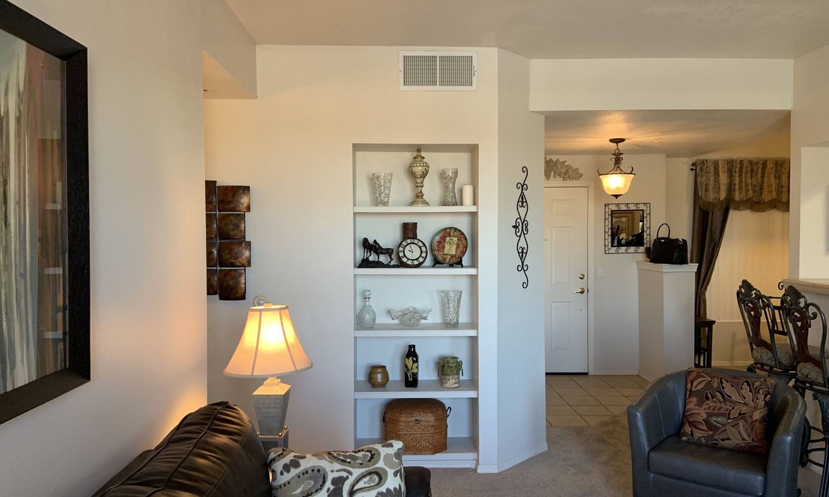 Surprise Condo | AVAILABLE DEC 2026 AT GREAT RATES! COME AND ENJOY A WARM HOLIDAY SEASON!