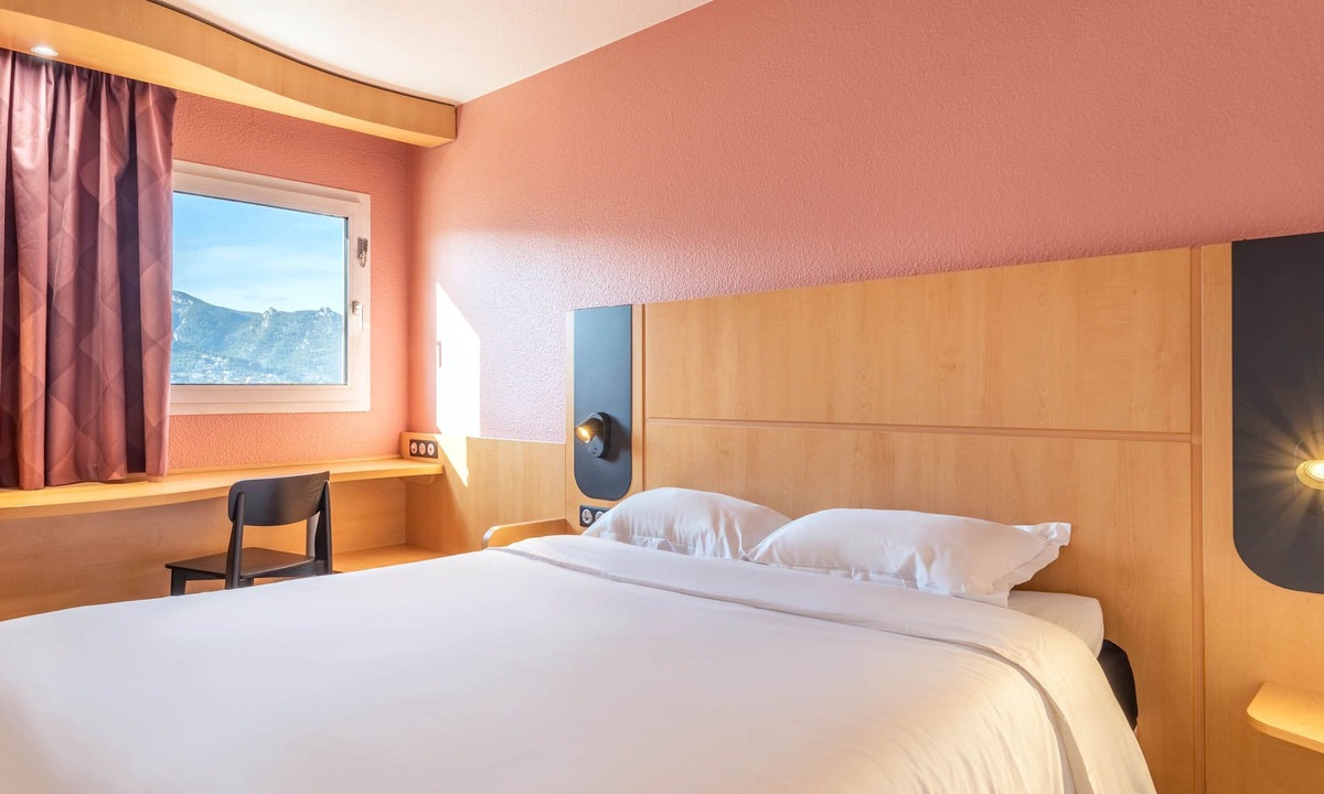 Saint-Menet Hotel | B&B HOTEL Marseille La Valentine Porte d'Aubagne