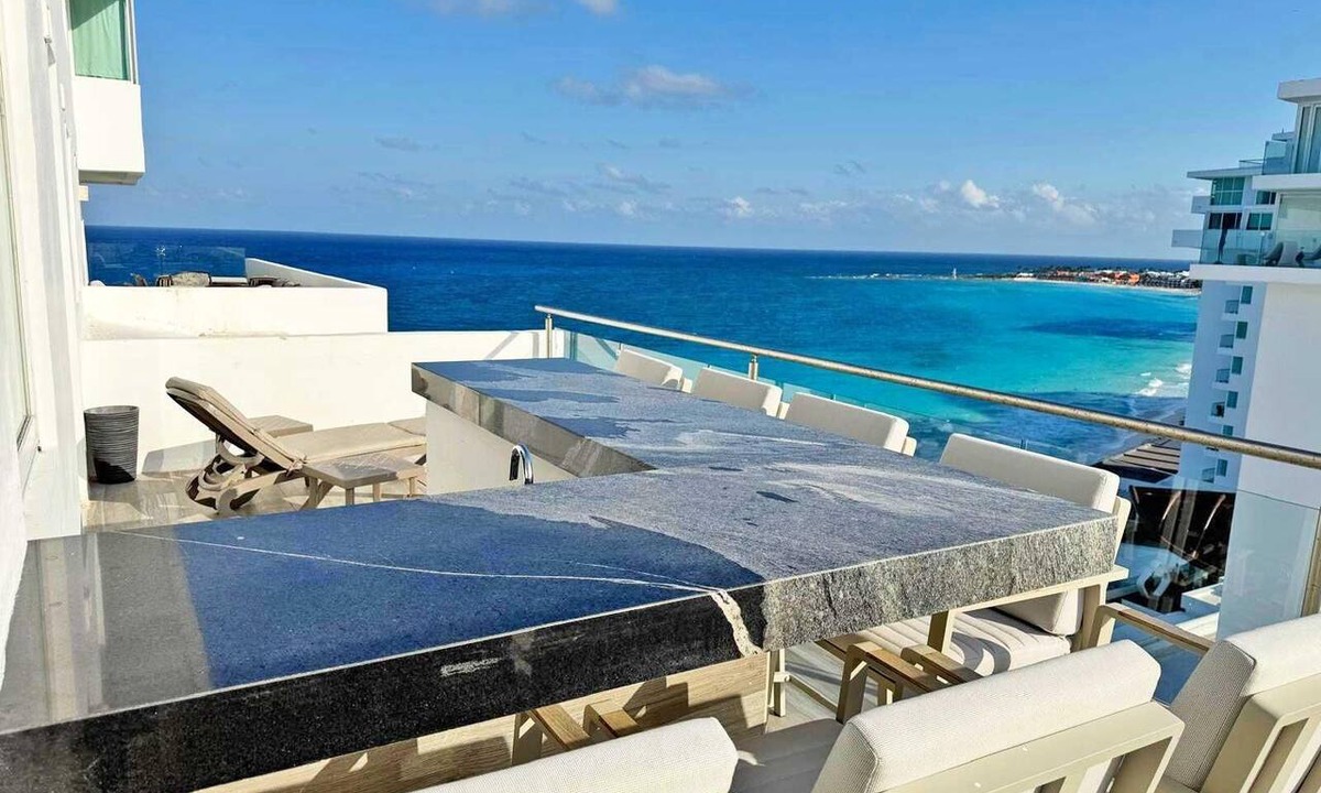Zona Hotelera Condo | Beachfront – 8BR/7Bth – Penthouse Combo #314