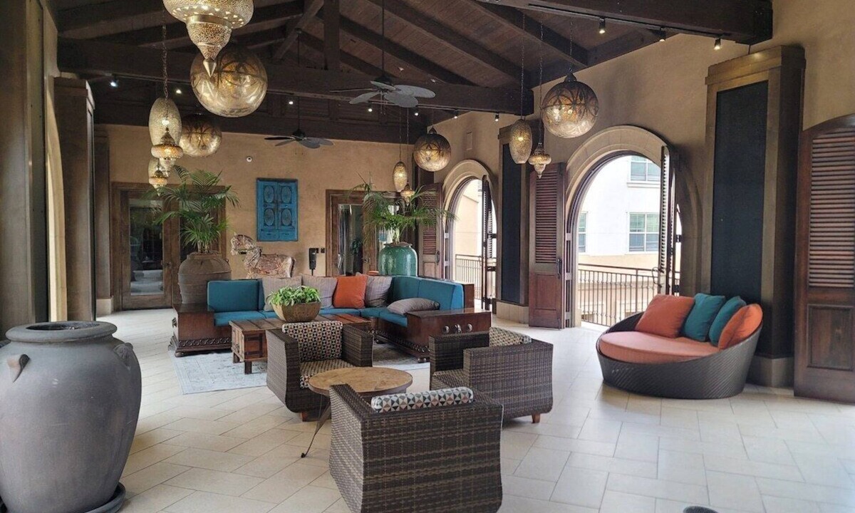 Morena Apartment | Beautiful 2 bedroom apartment for weekly or monthly stays - Working Professionals/Students/Military