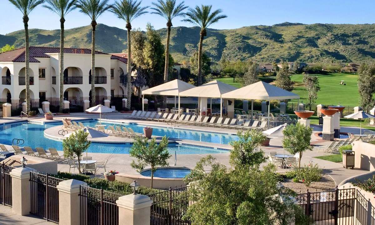 South Mountain Resort | Beautiful Central Phoenix Retreat - near Airport & 3 Spring Training ballparks!
