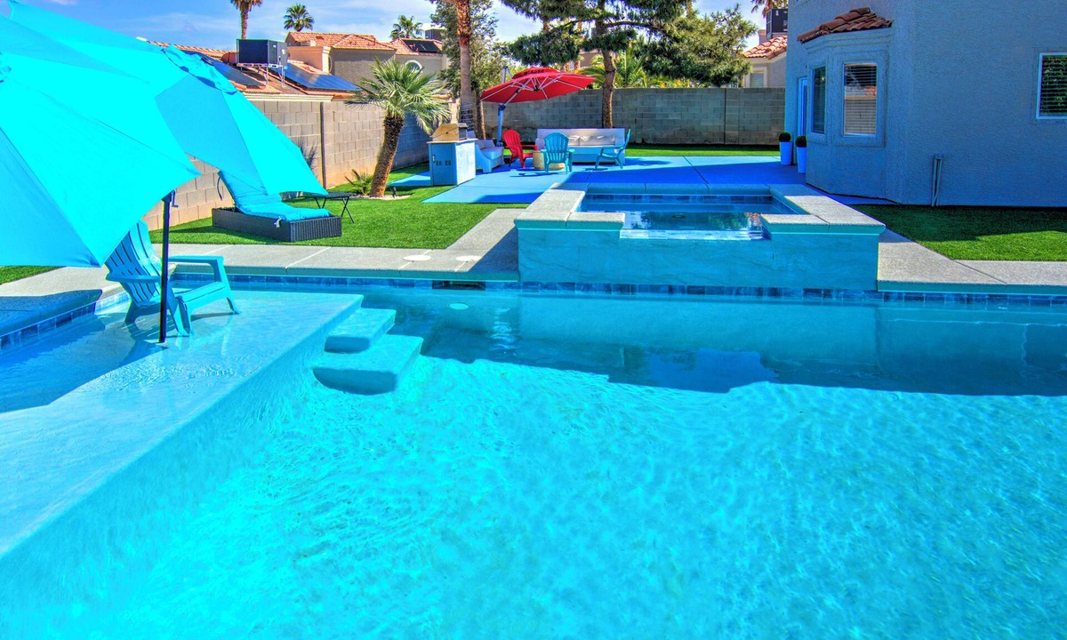 Green Valley House | BEAUTIFUL HOUSE WITH NEW POOL/SPA
