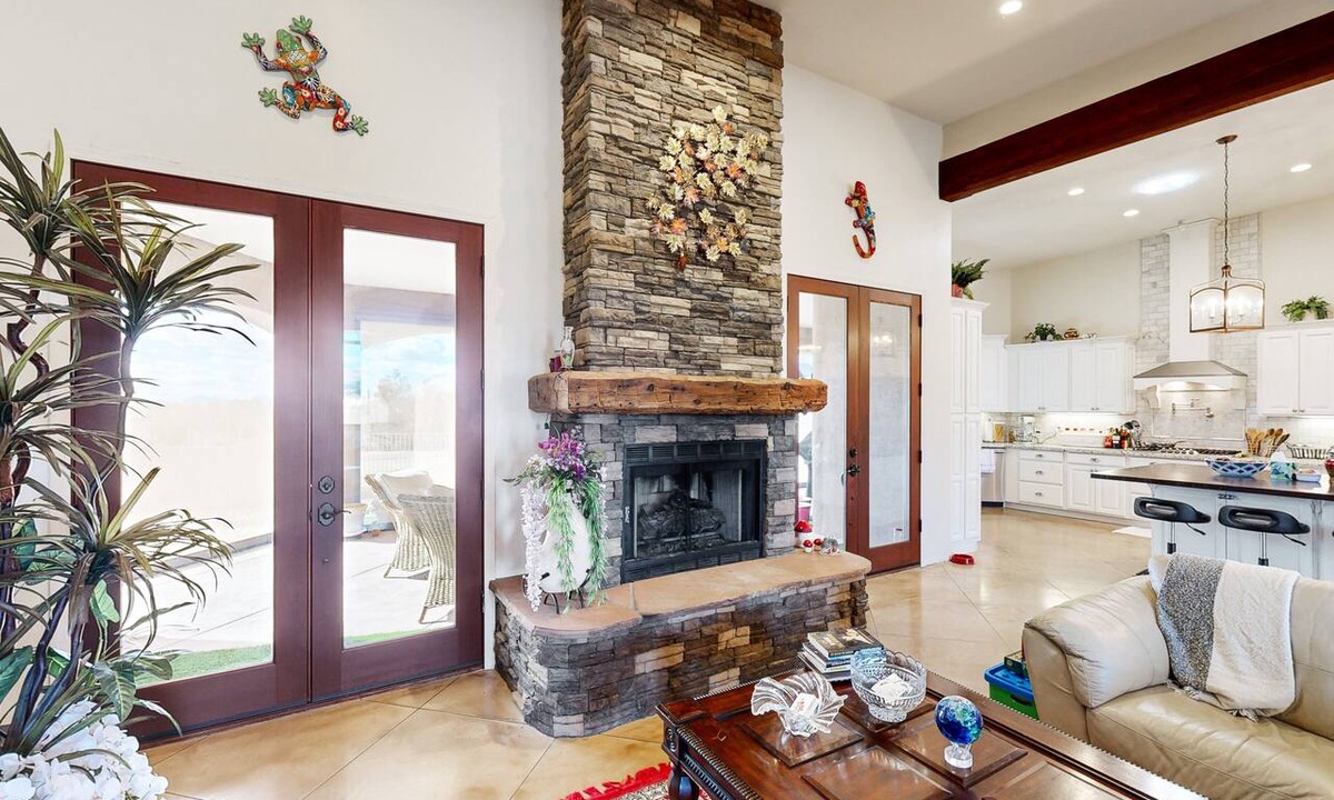 Forty Niners Country Club Estates House | Beautiful mountain view oasis with gourmet kitchen & community pool