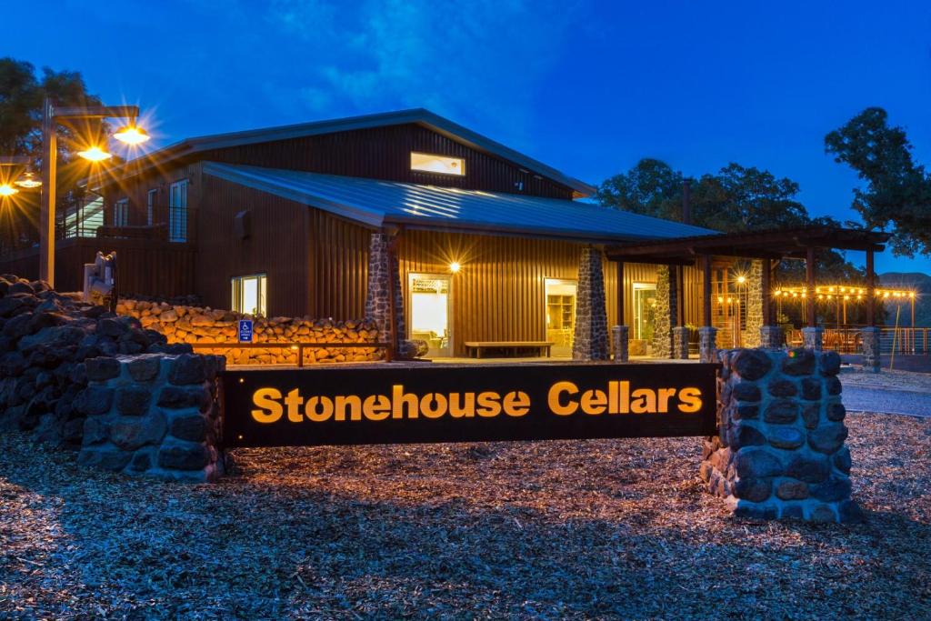 Wilbur Springs Bed & Breakfast | Bed and Barrel at Stonehouse Cellars