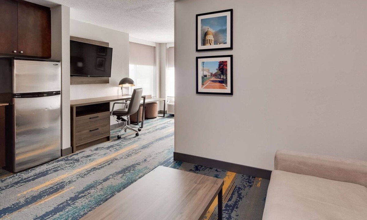Augusta Hotel | Best Western Plus Augusta North Inn & Suites