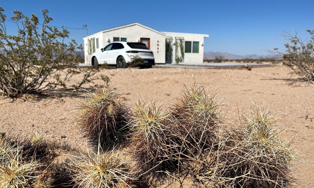 Wonder Valley House | Bohío: A Remote Work Retreat 5 mins away from JT National Park North Entrance