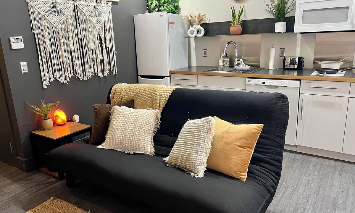 Iron Horse Historic District Apartment | Boho Haven with Free Parking, Wifi and King Bed, Walk to Clubs, U of A and Food