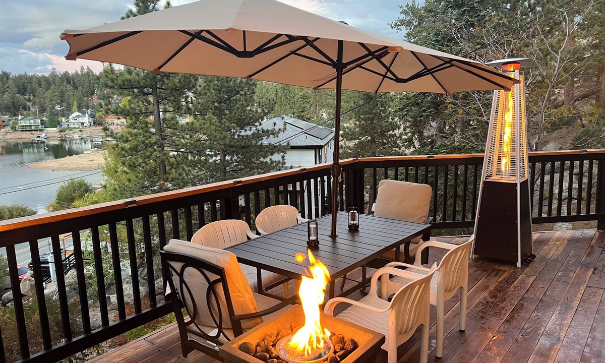 Boulder Bay Cabin | Breathtaking Lake Front Views+ New HotTub+AC+Pet Friendly Fenced in+EV Charger
