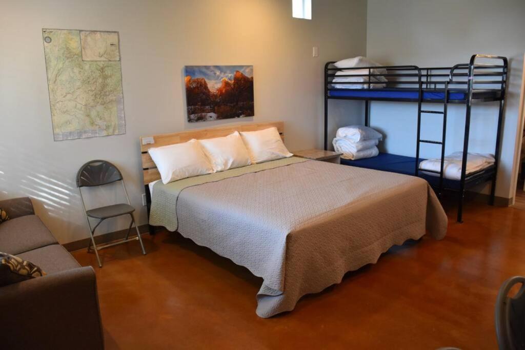 La Verkin House | Bunkhouse 9A Close To Zion And Bryce Canyon