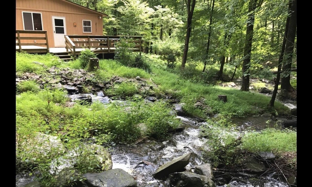Bushkill Cabin | Bushkill Falls Cabin
