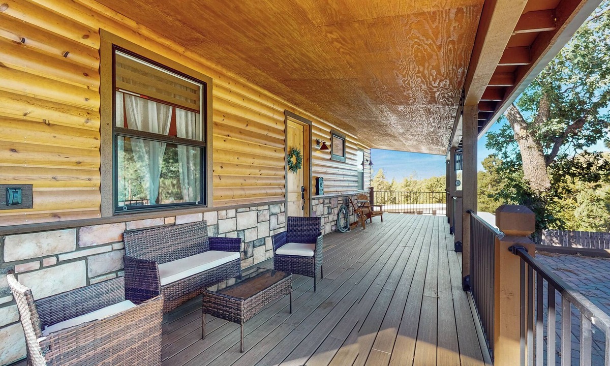 Strawberry Cottage | Cabin w/Hot Tub Near Gila National Forest