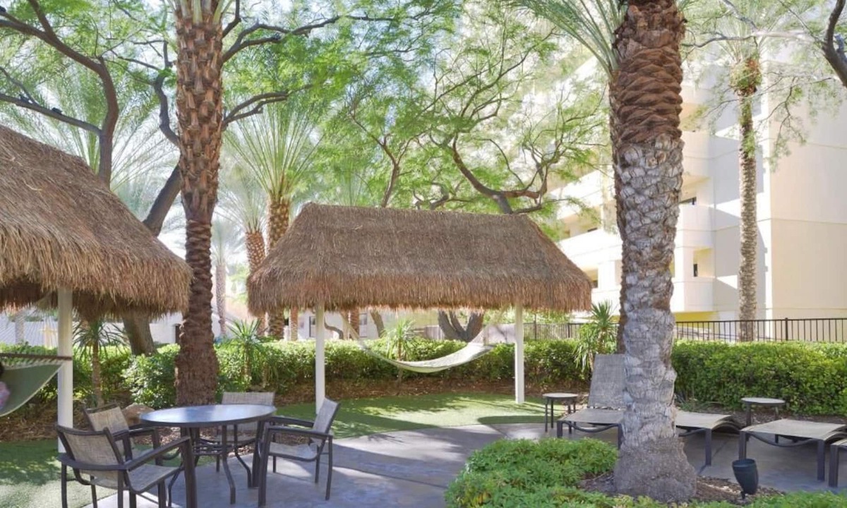 Enterprise Villa | CANCUN Resort- great family resort and POOLS! Hurry for a great stay, 1 & 2 bd