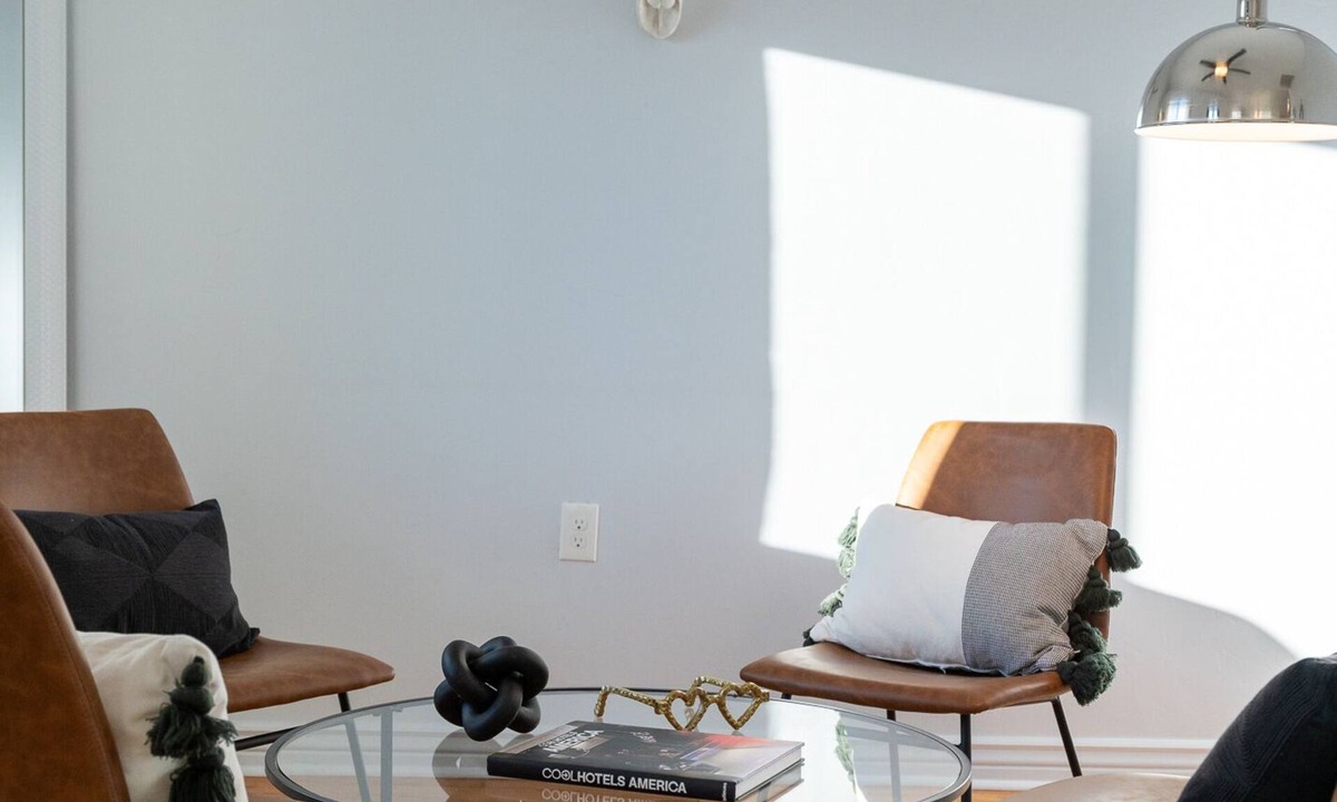 Feldman's House | Casa Blanca: Newly Remodeled House (Walk to 4th/University/Downtown)