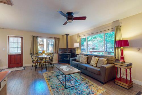 Fern Valley House | Casa Tahquitz