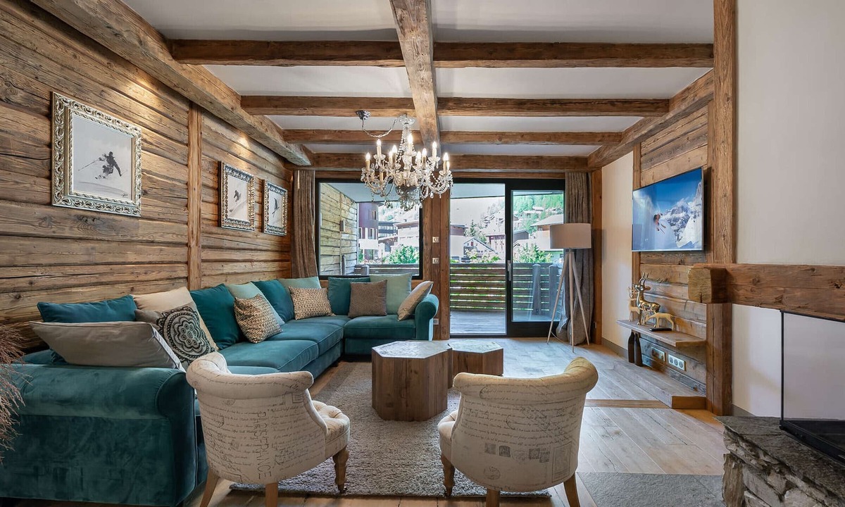 Val-d'Isere Apartment | Central Val d'Isère Apt - Sauna, Parking, WiFi