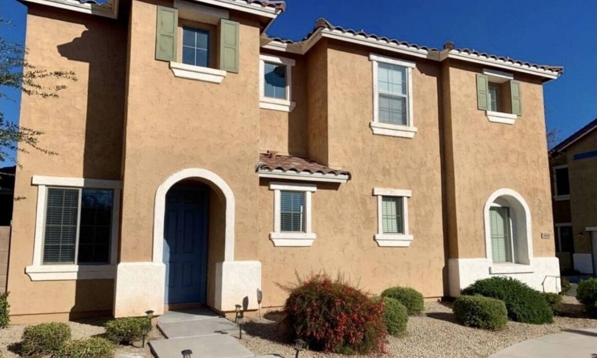 Seville House | Charming 3-bedroom house in lovely Gilbert with AC, WiFi