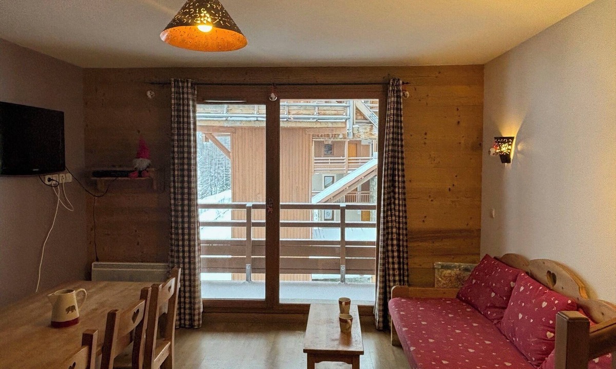 Les Claux Apartment | Charming Duplex 4-8 people, Vars-les-Claux, le hameau des Rennes.