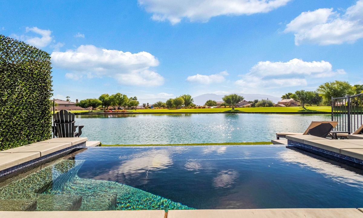 Terra Lago House | Cheerful 4-bedroom vacation home with POOL