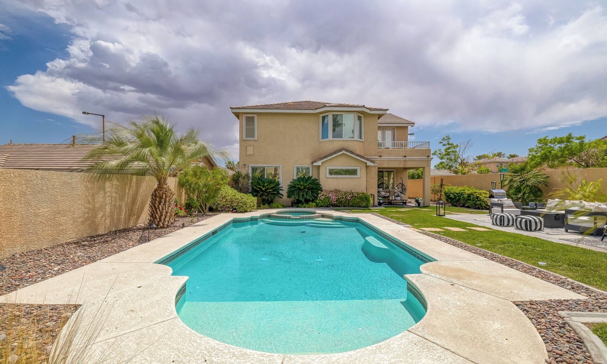 Spring Valley House | Chic & Spacious 5BD Summerlin South Villa + Private Pool & Hot Tub