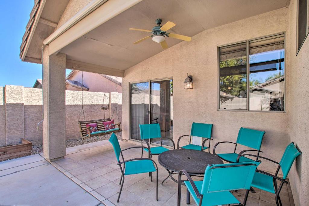 San Tan Valley House | Comfortable Phoenix Area Home on Golf Course!