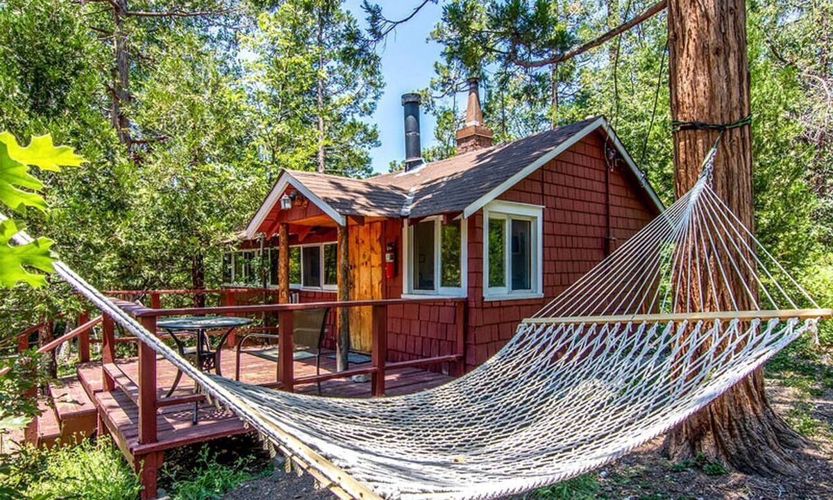 Idyllwild Cottage | Couples' Cottage Rental in Idyllwild for a Romantic Getaway in California