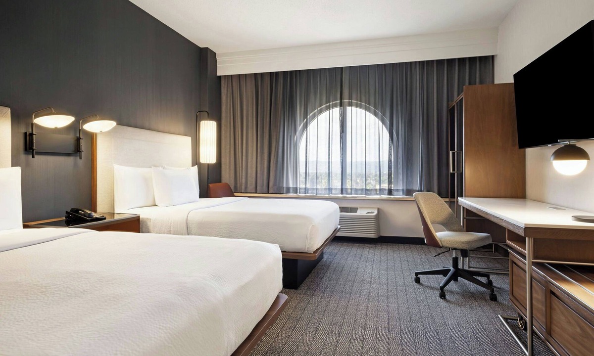 Walnut Valley Hotel | Courtyard by Marriott Baldwin Park
