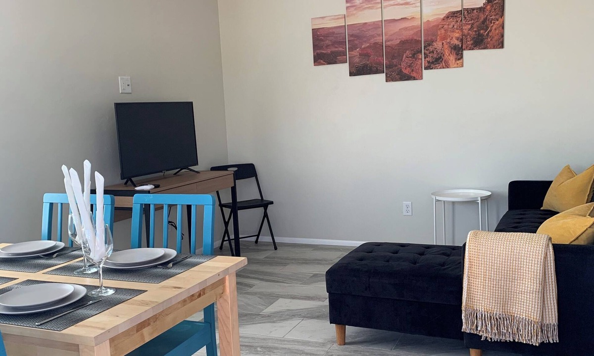 Oracle Heights Estates House | Cozy 1-bedroom bungalow in lovely Tucson.