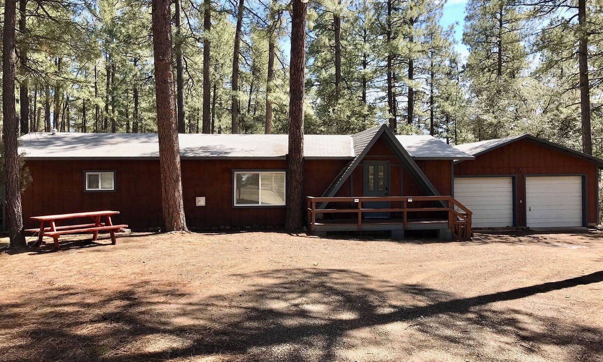 Strawberry Cabin | Cozy 3-Bedroom Cabin Just Minutes from Fossil Creek