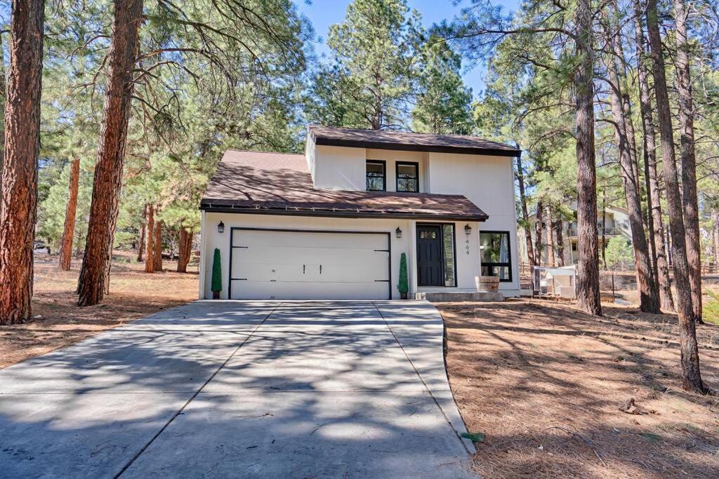 Flagstaff House | Cozy 3-Bedroom Retreat in Scenic Flagstaff