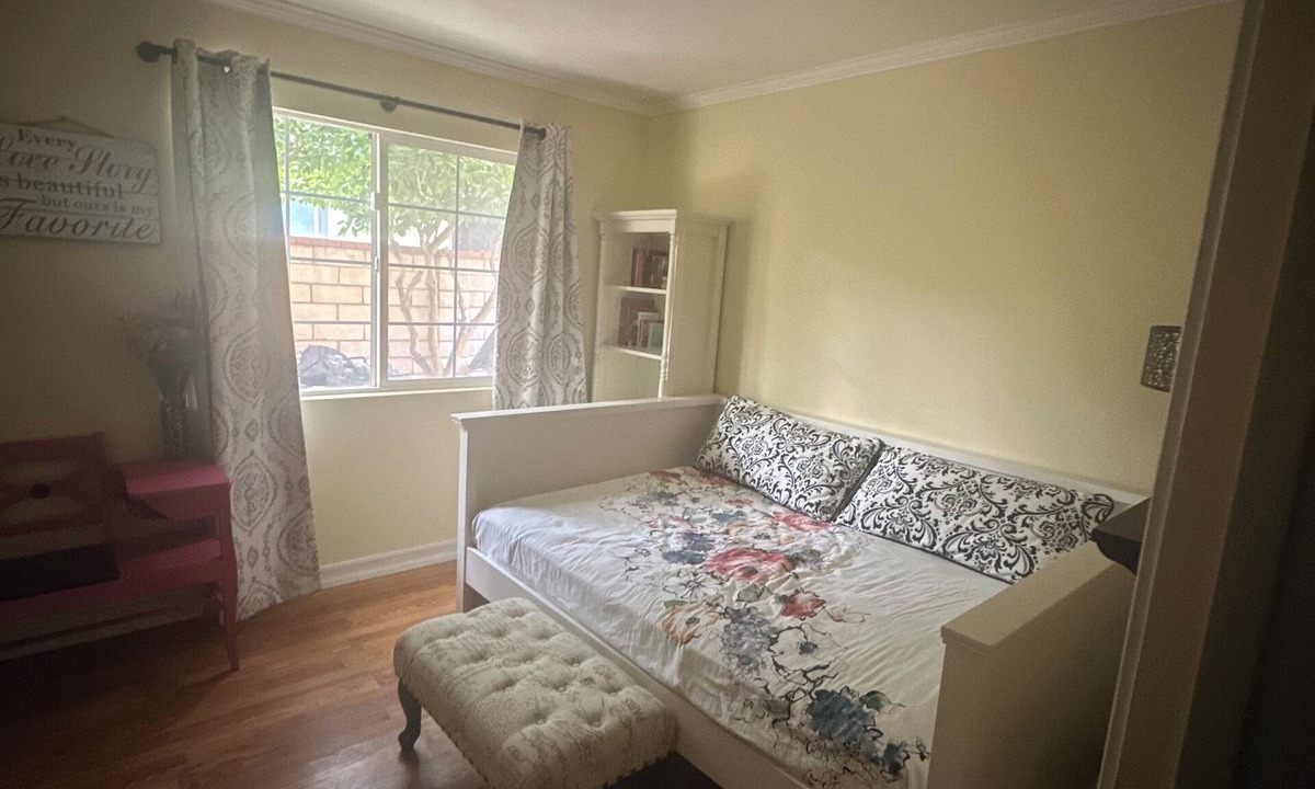 Pomona House | Cozy and charming house all you need is here Several relaxing area awaiting 4-U