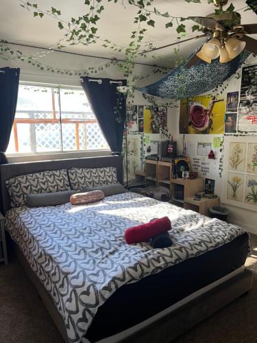Bodfish House | Cozy Artistic Teen Room, Fun & Full of Personality