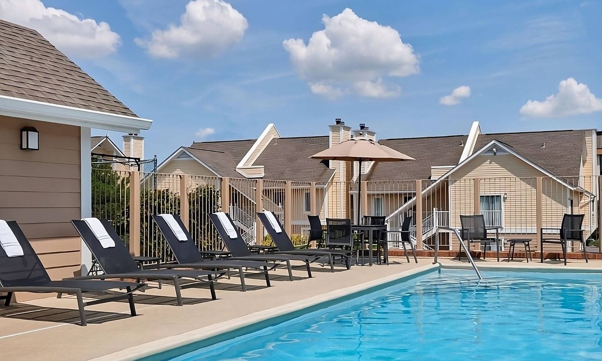 Tucson Hotel | Cozy Suite Retreat! 2 Modern Pet Friendly Units, Near Park Place Mall!