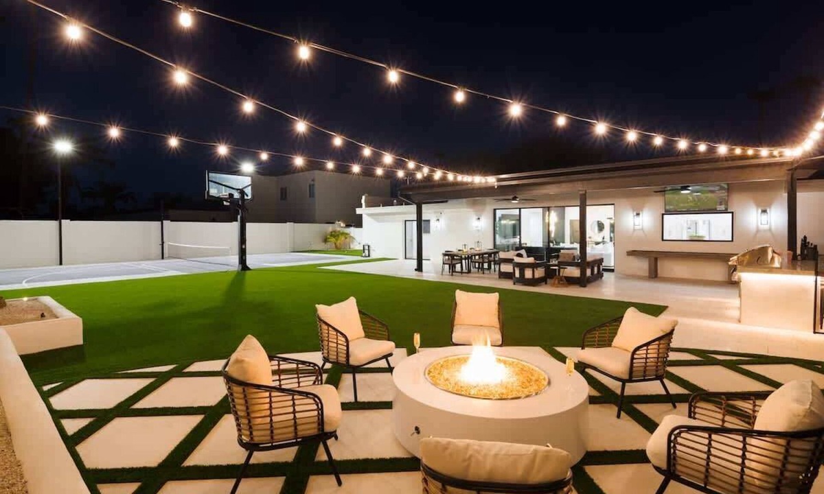 Thunderbird Desert Estates House | D&G Retreat-Pool & Sports Court-Central Scottsdale